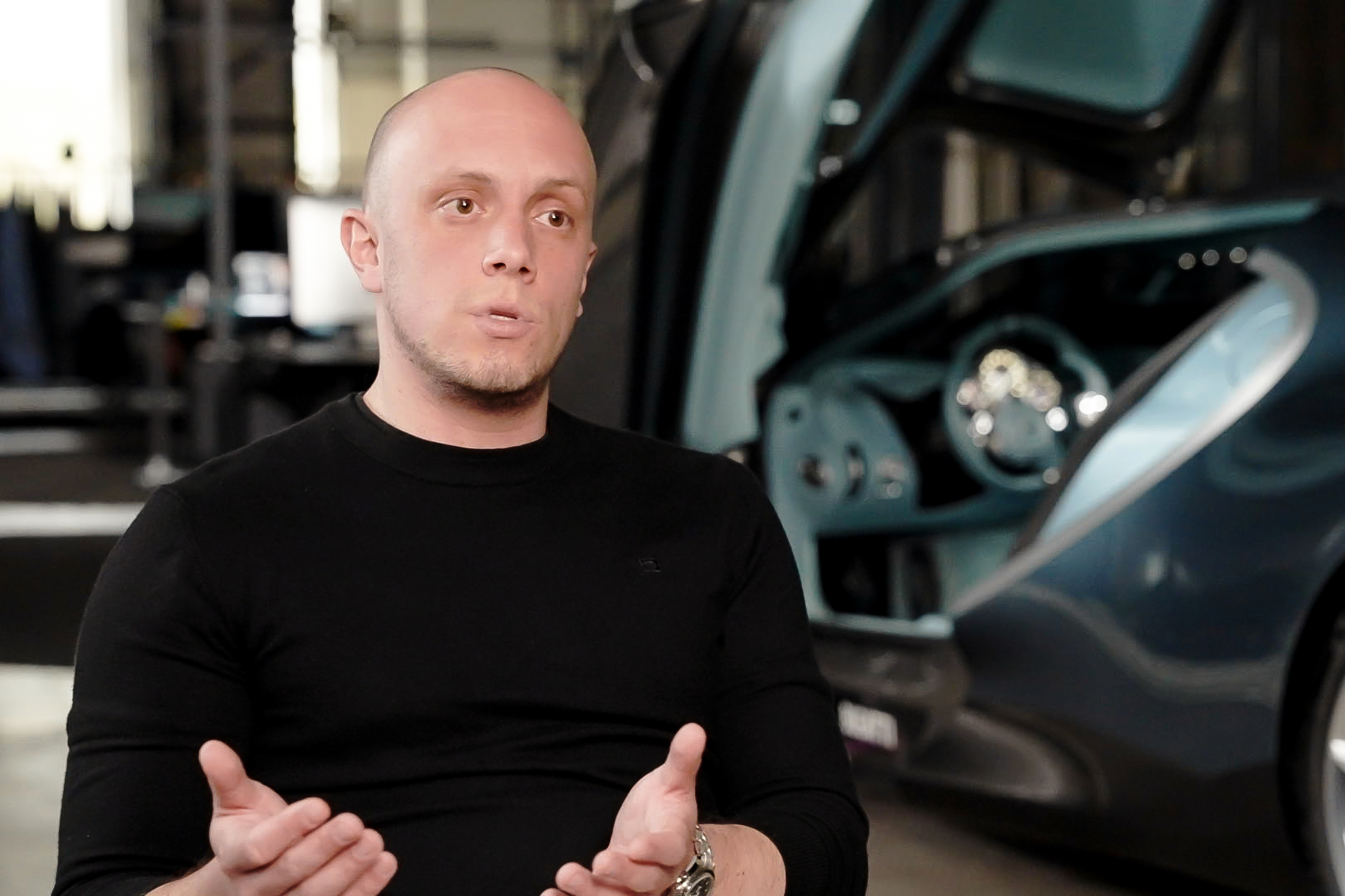 Ignacio Martinez, Responsable du Design Intérieur chez Bugatti, explique le défi unique que représentait la création de cet intérieur dans l'épisode 12 de « A New Era ».